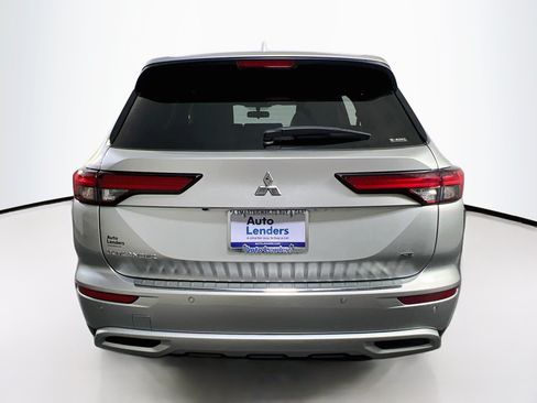 Used 2024 Mitsubishi Outlander SE AWD/4WD image 6