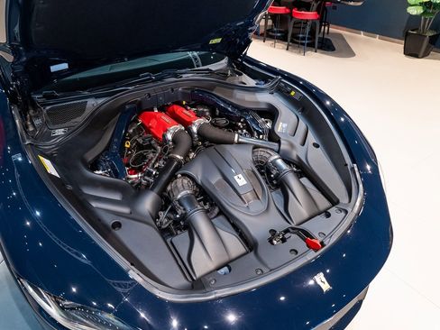 Certified 2022 Ferrari Roma image 17