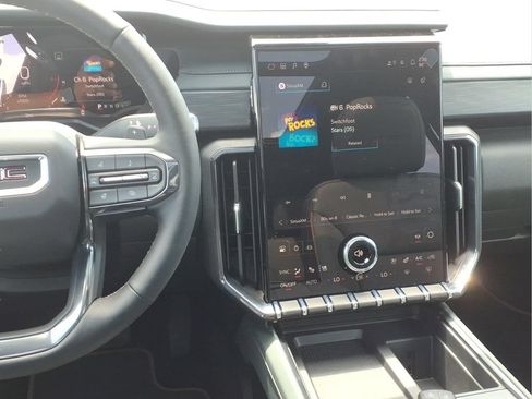 New 2026 GMC Acadia AT4 w/ Luxury Package AWD/4WD image 6