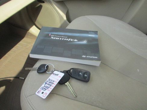 Used 2009 Hyundai Santa Fe Limited image 38