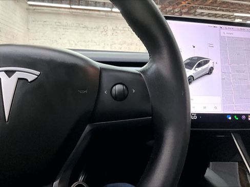 Used 2020 Tesla Model Y Long Range AWD/4WD image 22