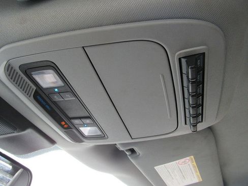 Used 2023 Ford F550 4x4 Regular Cab Super Duty image 40