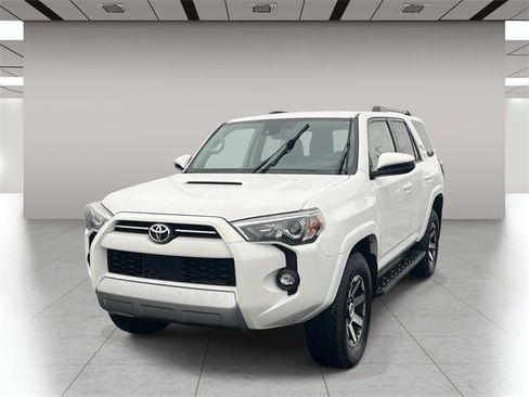 Used 2024 Toyota 4Runner TRD Off-Road image 8