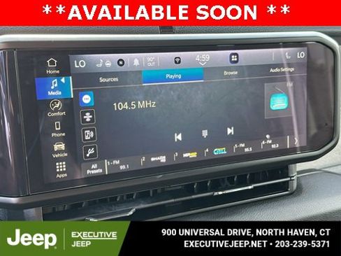 Used 2024 Jeep Wrangler Unlimited image 17