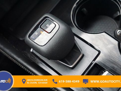 Used 2021 Nissan Rogue SL w/ Premium Package image 26