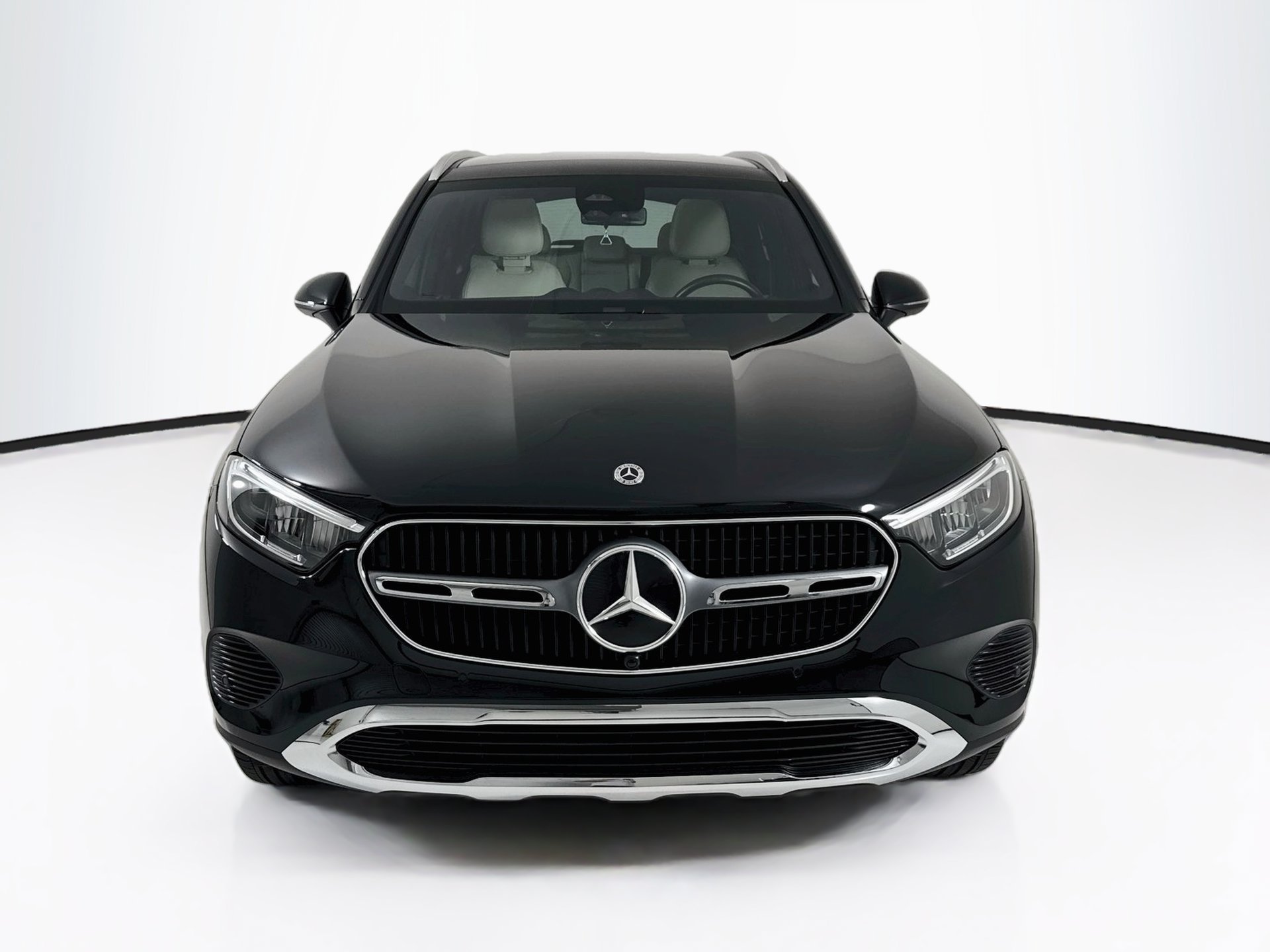 Certified 2026 Mercedes-Benz GLC 300 4MATIC image 2