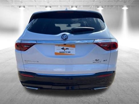 Used 2023 Buick Enclave Essence w/ Sport Touring Edition image 9