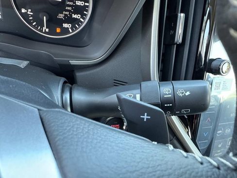 New 2026 Subaru Ascent Limited image 39