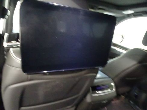 Used 2025 Cadillac Escalade ESV Sport Platinum AWD/4WD image 5
