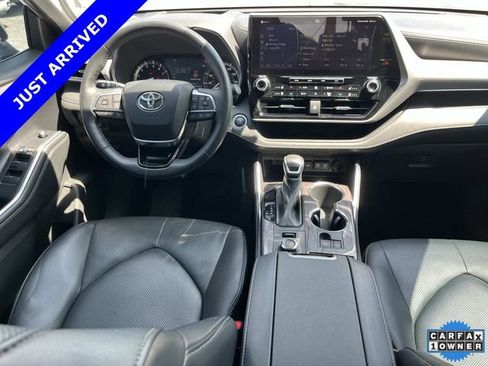 Used 2021 Toyota Highlander Platinum AWD/4WD image 13