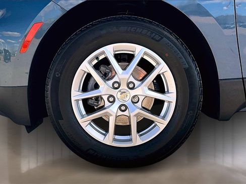 Used 2024 Chevrolet Equinox LS w/ LS Convenience Package image 8