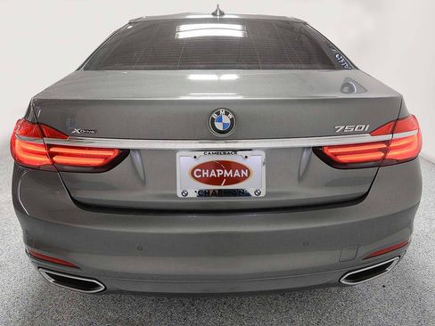 Used 2017 BMW 750i xDrive image 4