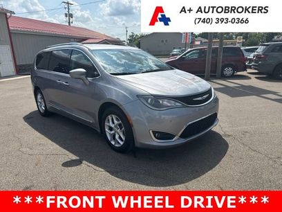 Used 2018 Chrysler Pacifica Touring-L w/ Advanced Safetytec Group