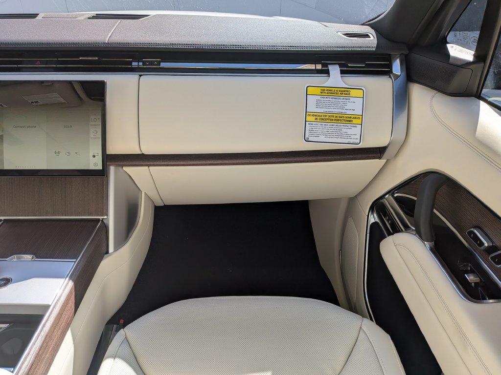 New 2026 Land Rover Range Rover SE AWD/4WD image 18