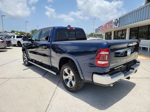 Used 2019 RAM 1500 Laramie AWD/4WD image 3