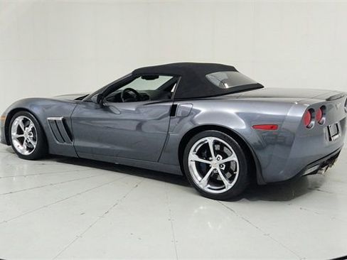 Used 2010 Chevrolet Corvette Grand Sport w/ Preferred Equipment Group image 3