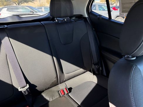 Used 2025 Buick Encore GX Preferred image 37