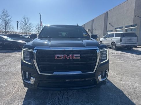 Used 2024 GMC Yukon SLE AWD/4WD image 5
