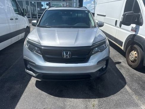Used 2021 Honda Pilot Special Edition image 3