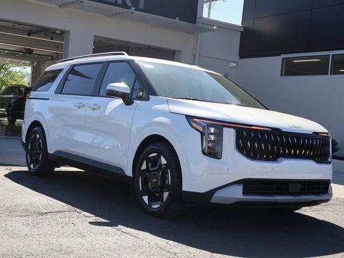 New 2026 Kia Carnival EX FWD image 1