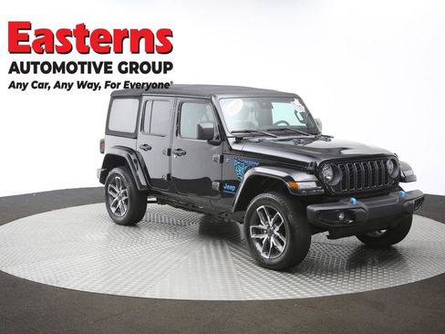 Used 2024 Jeep Wrangler Unlimited AWD/4WD image 52