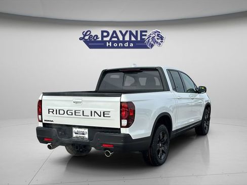 New 2026 Honda Ridgeline Black Edition image 7