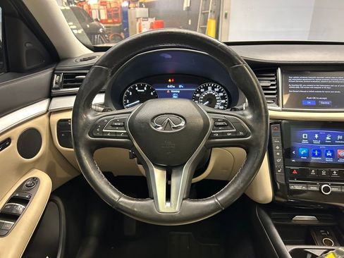 Used 2019 INFINITI QX50 Luxe image 10