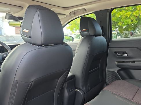 New 2026 Nissan Kicks SR w/ SR Premium Package FWD image 16
