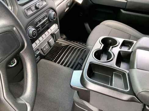 Used 2025 Chevrolet Silverado 2500 Custom w/ Custom Convenience Package AWD/4WD image 17