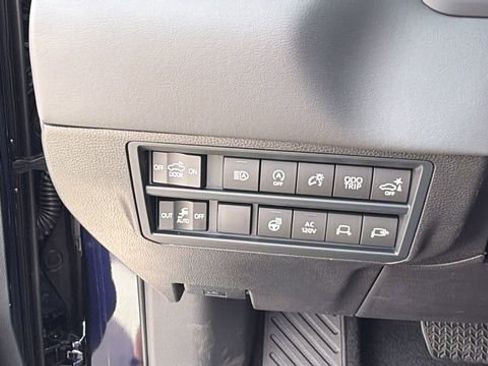 New 2026 Toyota Tundra Platinum AWD/4WD image 22
