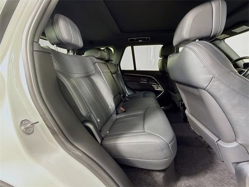 Certified 2023 Land Rover Range Rover SE image 29