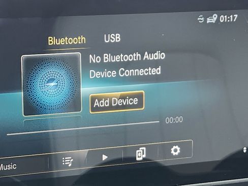 Used 2021 Mercedes-Benz GLA 250 4MATIC w/ Premium Package image 27