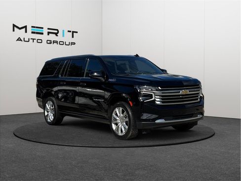 Used 2021 Chevrolet Suburban High Country image 1
