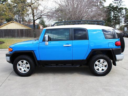 Used 2007 Toyota FJ Cruiser 4WD image 3