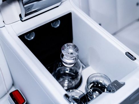 Used 2026 Rolls-Royce Phantom Sedan image 21