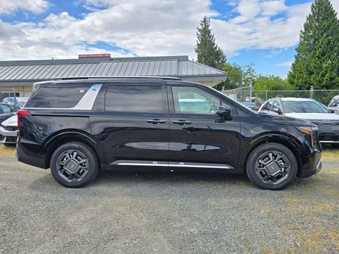 New 2026 Kia Carnival SX FWD image 6