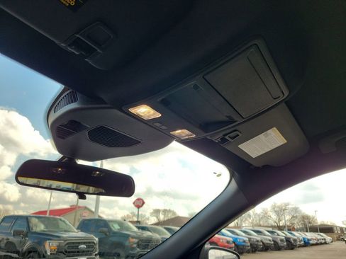 Used 2025 Ford Escape ST-Line image 30