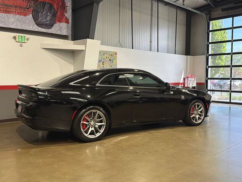 Used 2025 Dodge Charger Daytona Scat Pack w/ Track Pack AWD/4WD image 33