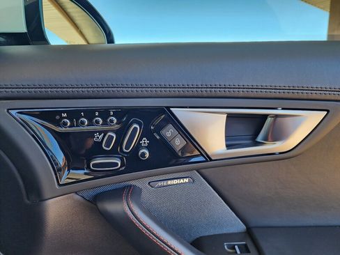 Used 2015 Jaguar F-TYPE S image 69