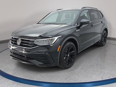 Used 2024 Volkswagen Tiguan SE R-Line