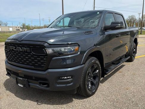 Used 2025 RAM 1500 Big Horn AWD/4WD image 1