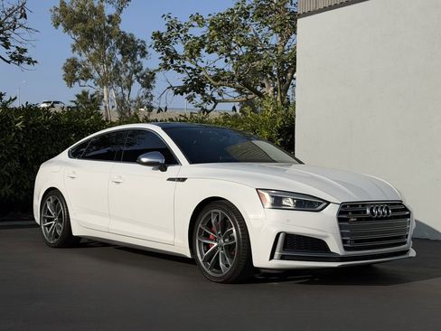 Used 2018 Audi S5 Premium Plus image 2
