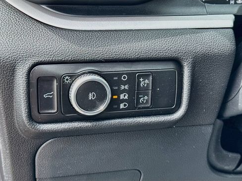 Used 2023 Ford Explorer XLT w/ Equipment Group 202A AWD/4WD image 10
