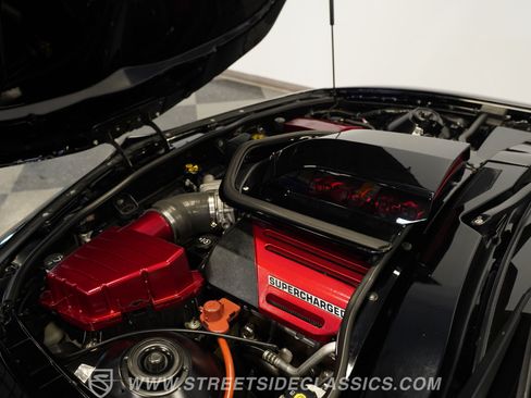 Used 2010 Chevrolet Camaro SS w/ RS Package RWD image 39