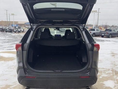 Used 2025 Toyota RAV4 XLE image 12