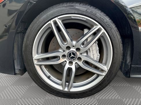 Used 2018 Mercedes-Benz E 400 4MATIC Coupe image 19
