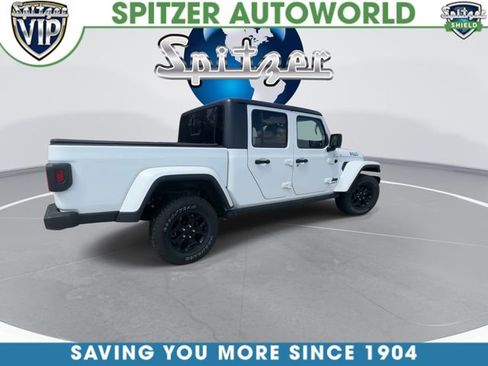 Used 2021 Jeep Gladiator Willys image 9