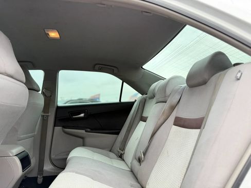 Used 2012 Toyota Camry LE FWD image 22