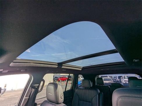 New 2026 Buick Enclave Avenir image 25