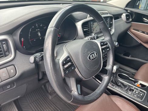 Certified 2019 Kia Sorento SX w/ SX Touring Package AWD/4WD image 7